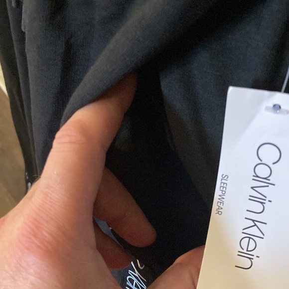 NWT Calvin Klein Sleepwear set. Size XL , black with white Calvin Klein on sides - Picture 12 of 16